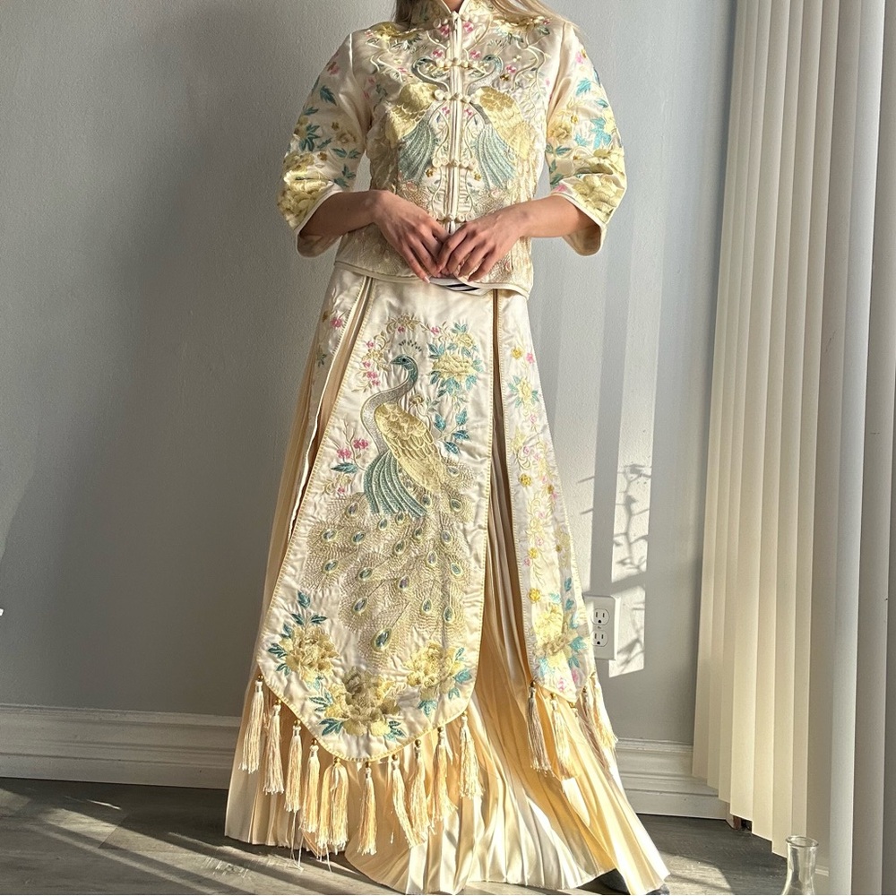 Vintage Oriental Satin Silky Embroidered Jacket +Pleated Skirt Set Gold